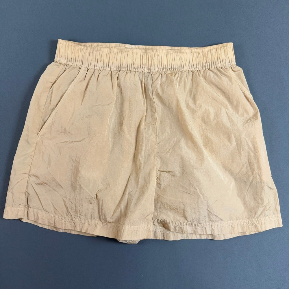 Aritzia TNA Nylon Shorts Beige‎ Elastic Waist Lightweight Women's XS Casual